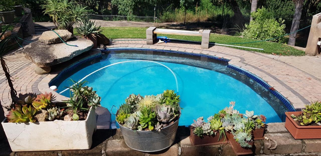 A Farm Stay - Casablanca'S Private Cottage,No Loadshedding! Hazyview Exterior foto